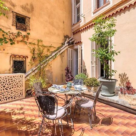 Grand Terrace Flat - Happy *