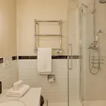 Grand Terrace Flat - Happy * Μεντόν