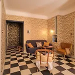 Grand Terrace Flat - Happy Διαμέρισμα Μεντόν