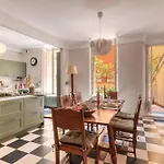Grand Terrace Flat - Happy Διαμέρισμα